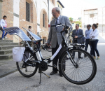 Vélo électrique avec panneaux solaires